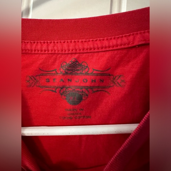 Bright red and silver letters sean john tshirts men size xl - Picture 7 of 10